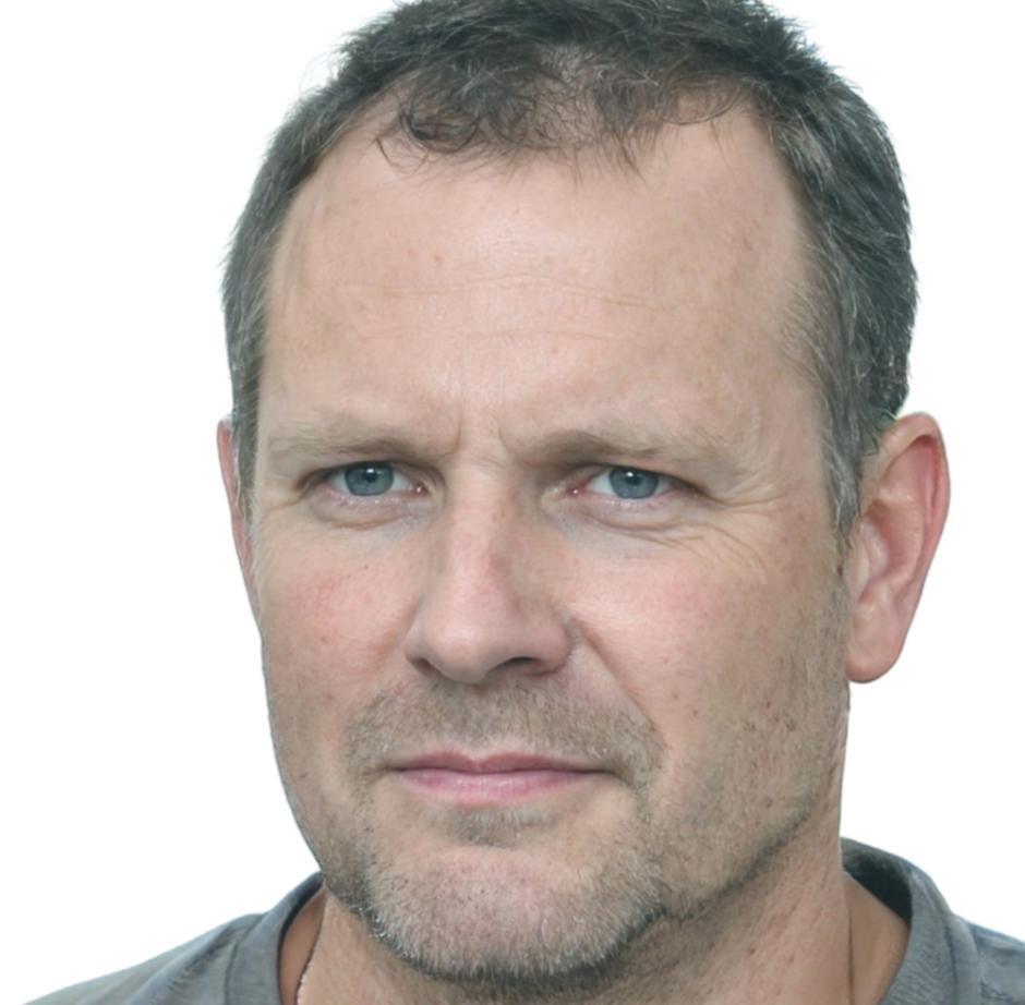 Oleksii Yaremchuk, senior database mentor at Hesbo Jundal
